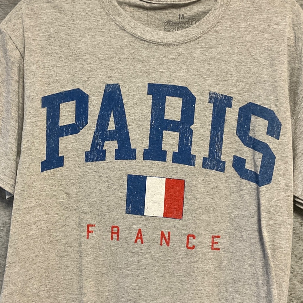 Gray Paris Tee with Blue and Red Design - Picture 3 of 5
